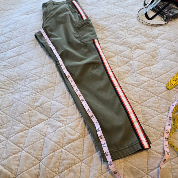 Athleta Summit Cargo Pant Women's 6 Army Green Side Stripe Athleisure Hiking - Picture 10 of 10